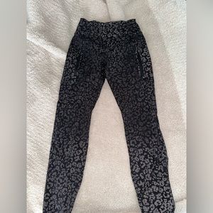 REFLECTIVE Athleta Rainer tight